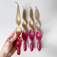 Lade das Bild in den Galerie-Viewer, Weihnachtsset | gedrehte Kerzen | 4er Set | CURLY JUNA |