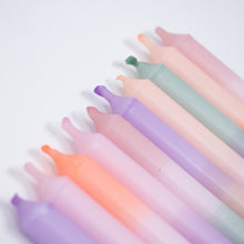 Lade das Bild in den Galerie-Viewer, 10er-Set kleine Kerzen | LIA |