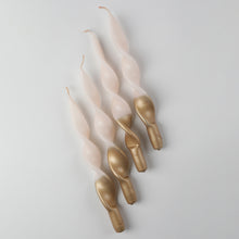 Lade das Bild in den Galerie-Viewer, Weihnachtsset | gedrehte Kerzen | 4er Set | CURLY FELI |