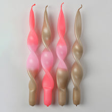 Lade das Bild in den Galerie-Viewer, Weihnachtsset | gedrehte Kerzen | 4er Set | CURLY AMINA |