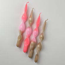 Lade das Bild in den Galerie-Viewer, Weihnachtsset | gedrehte Kerzen | 4er Set | CURLY AMINA |