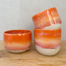 Lade das Bild in den Galerie-Viewer, Keramik Becher | ROT |
